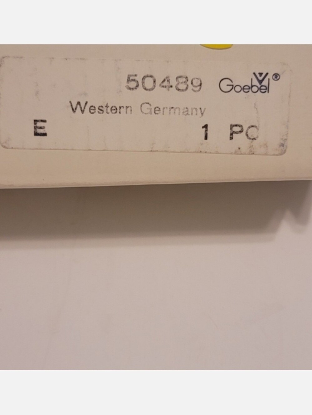 Hummel plate Goebel 1978 Collector's Club limited edition Smiling Through Girl - Picture 7 of 8